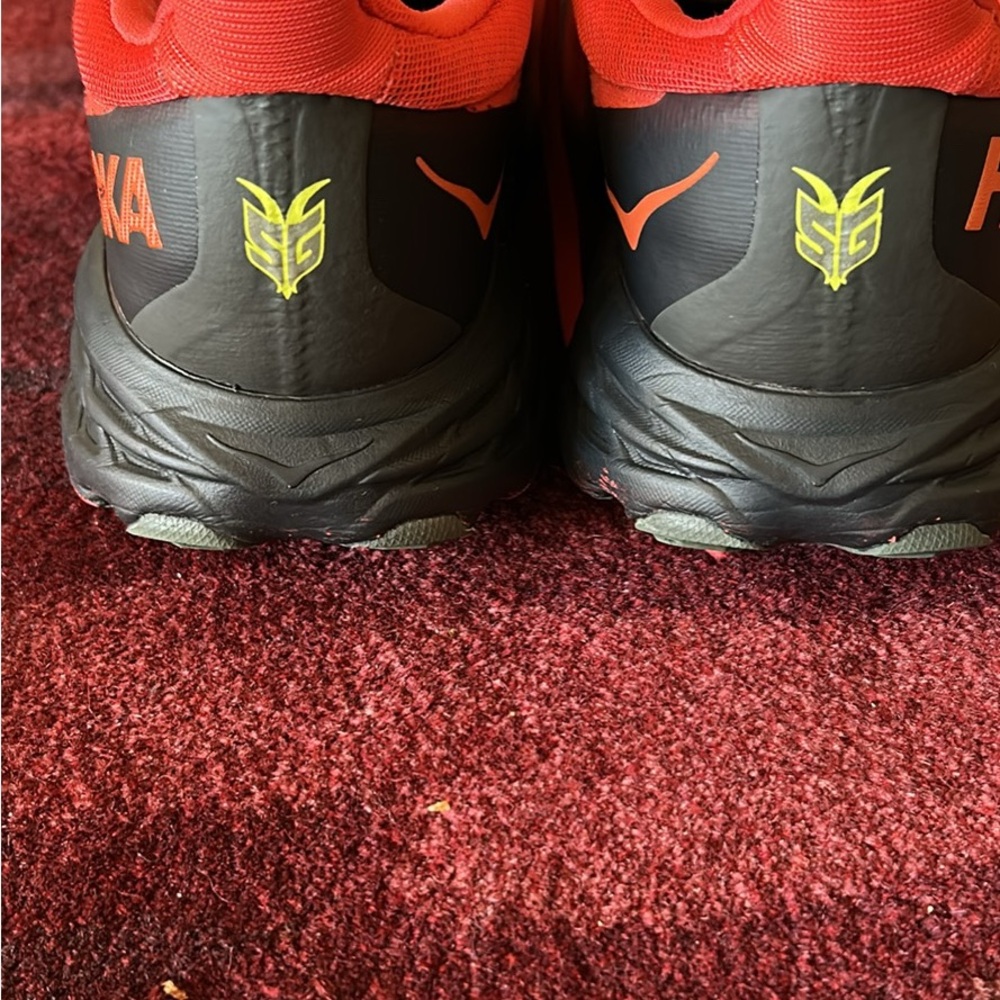 HOKA SPEEDGOAT 5 Men's Shoes in Vibrant Orange /  GORE-TEX /  Vibram - Picture 4 of 6